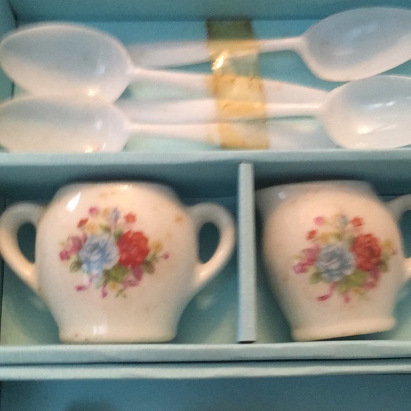 Vintage Little Lady 19 piece China Tea Set - Picture 3 of 6